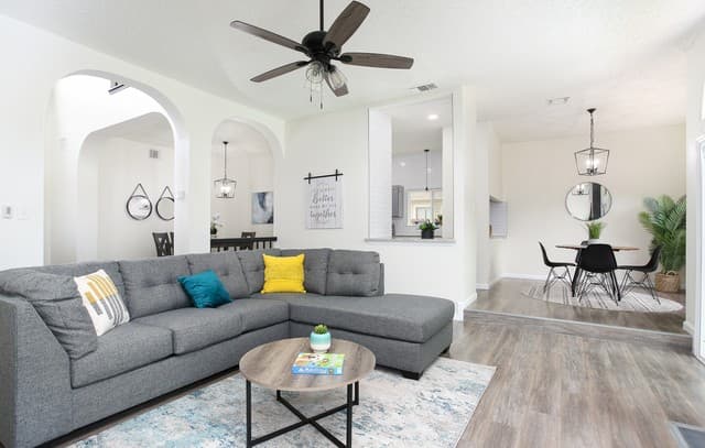 3-bedroom rental at 9854 Spring Harvest in San Antonio, TX — photo 5