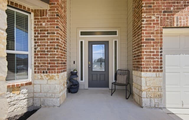 4-bedroom rental at 8602 Knapp Rise in San Antonio, TX — photo 3
