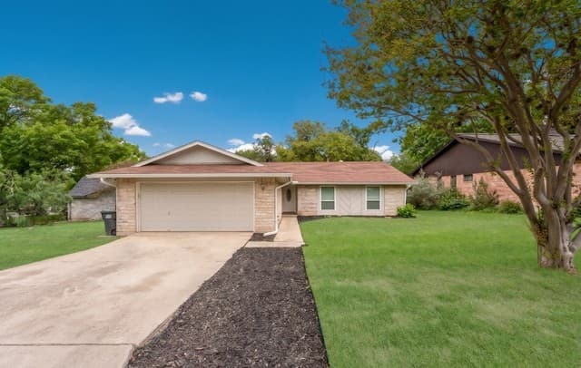 3-bedroom rental at 6239 Welles Brook Dr in San Antonio, TX — photo 3
