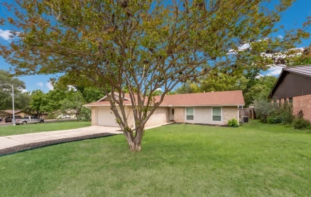 3-bedroom rental at 6239 Welles Brook Dr in San Antonio, TX — photo 4