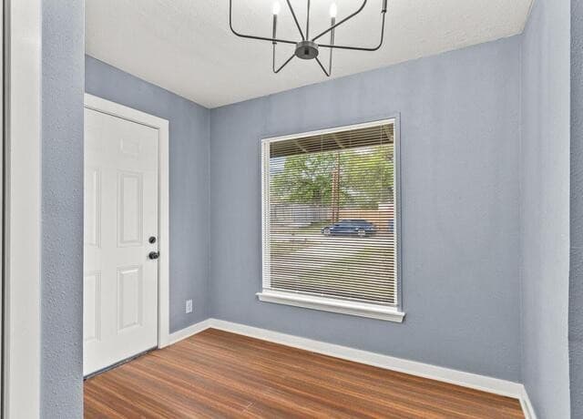 3-bedroom rental at 710 Byrnes Dr in San Antonio, TX — photo 4