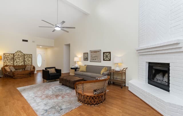 3-bedroom rental at 5614 Timber Hawk in San Antonio, TX — photo 4