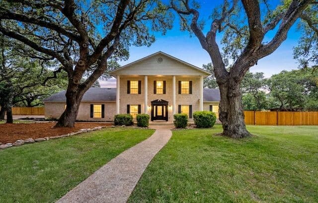 4-bedroom rental at 29279 Seabiscuit Dr in Boerne, TX — photo 1