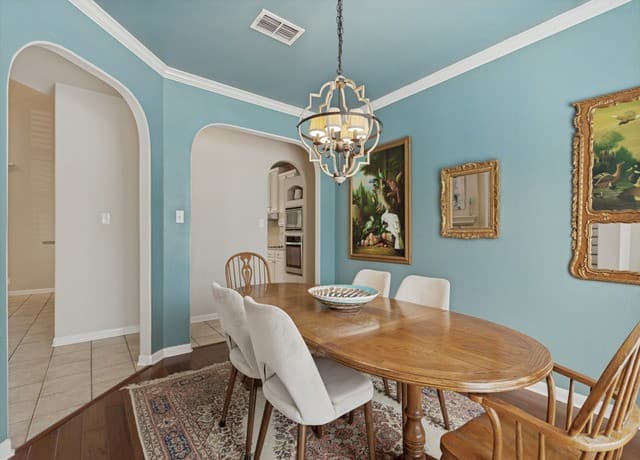 4-bedroom rental at 1107 Tokalon in San Antonio, TX — photo 4