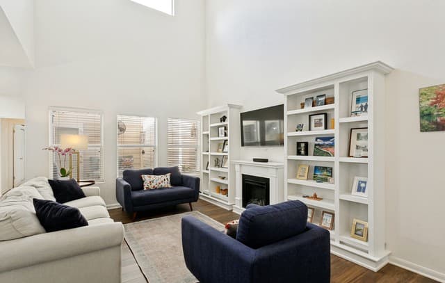 Home for sale at 142 Oakwell Farms Pkwy Unit 142 in San Antonio, TX — photo 4