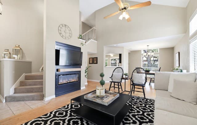 3-bedroom rental at 2310 W Wild Turkey in San Antonio, TX — photo 5