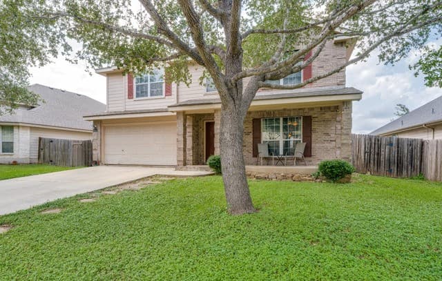 3-bedroom rental at 4111 Dunn Oak in San Antonio, TX — photo 1