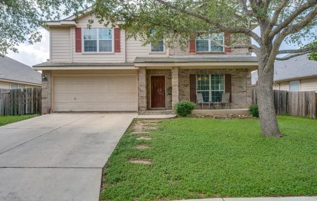 3-bedroom rental at 4111 Dunn Oak in San Antonio, TX — photo 2