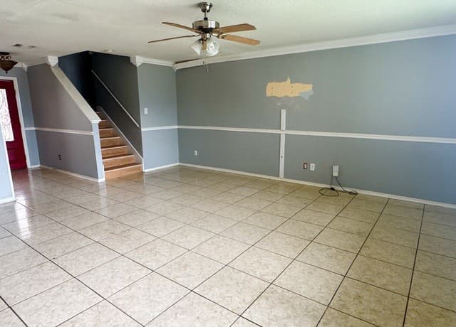 3-bedroom rental at 2110 Hollow Cir in San Antonio, TX — photo 5