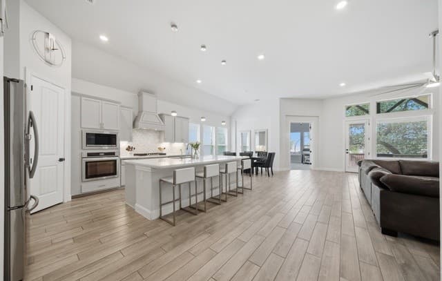 4-bedroom rental at 122 Huntwick in San Antonio, TX — photo 4