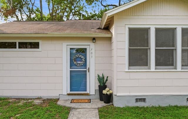 2-bedroom rental at 303 Aero Ave in Schertz, TX — photo 2