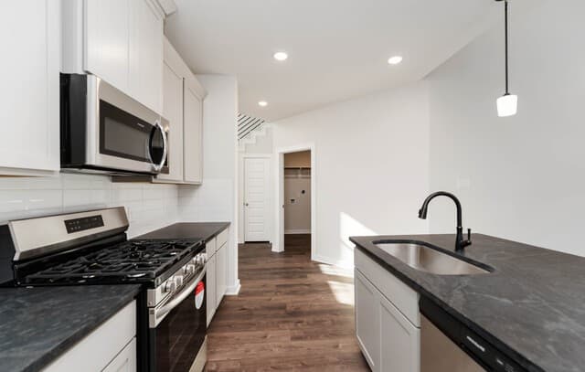 3-bedroom rental at 8510 Merlin Cove in San Antonio, TX — photo 5
