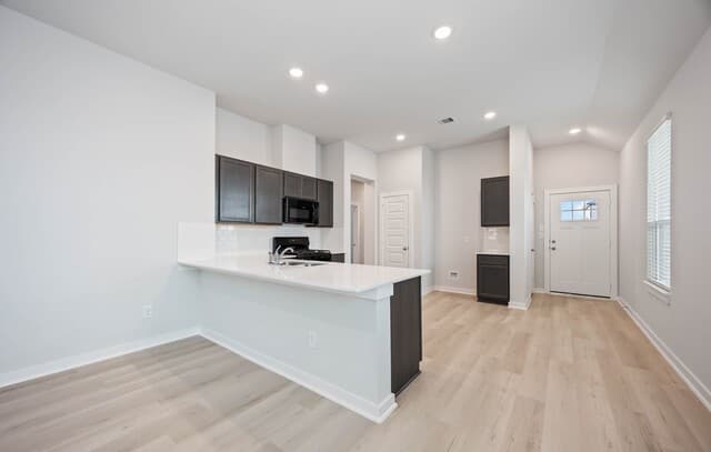 4-bedroom rental at 8617 Merlin Cove in San Antonio, TX — photo 3