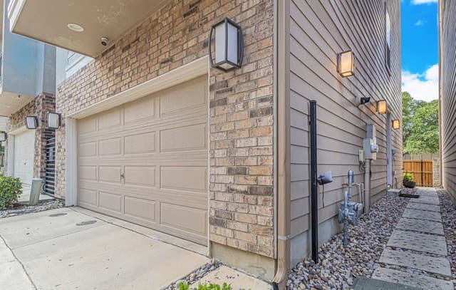 3-bedroom rental at 3839 Harry Wurzbach Rd #10 in San Antonio, TX — photo 5