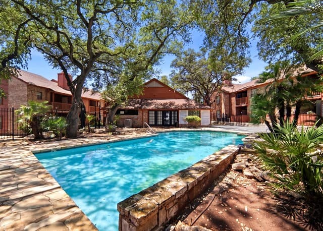 1-bedroom rental at 13018 Heimer Rd Unit 505 in San Antonio, TX — photo 5