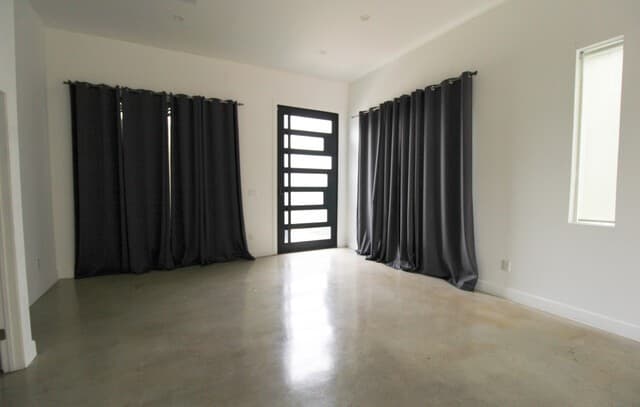 3-bedroom rental at 1223 Hays Street in San Antonio, TX — photo 3