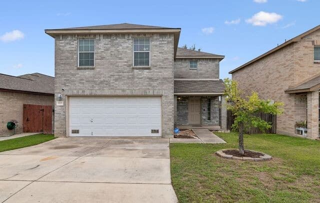 3-bedroom rental at 8807 Shaenwest in San Antonio, TX — photo 3