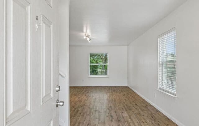 3-bedroom rental at 8807 Shaenwest in San Antonio, TX — photo 5