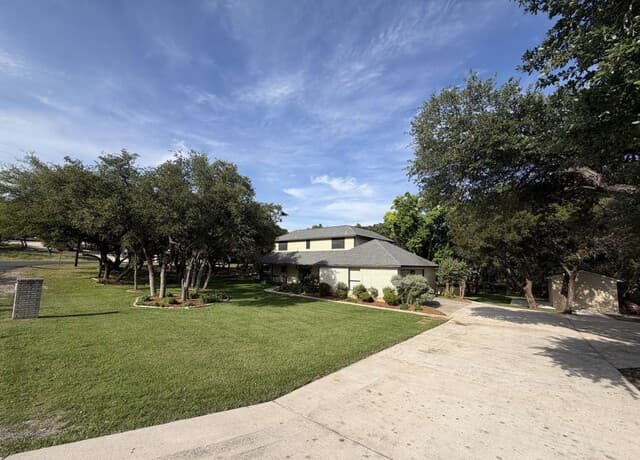 4-bedroom rental at 26246 High Timber Pass St in San Antonio, TX — photo 5