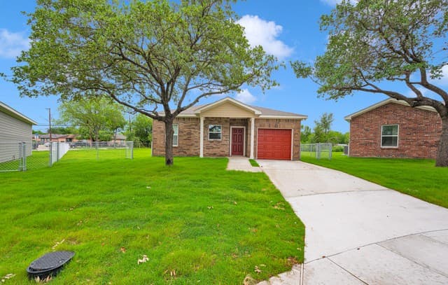 3-bedroom rental at 606 Villa Linda in San Antonio, TX — photo 1