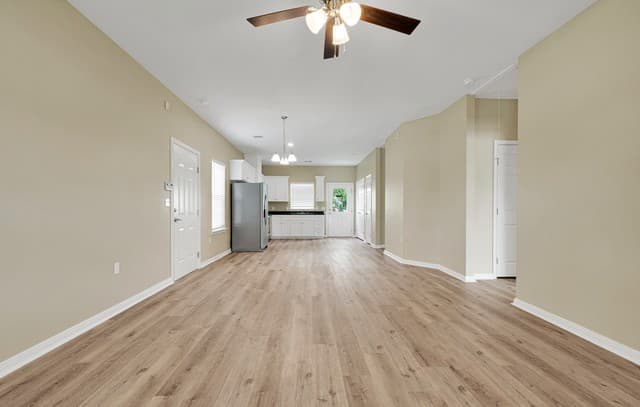 2-bedroom rental at 614 Villa Linda in San Antonio, TX — photo 4