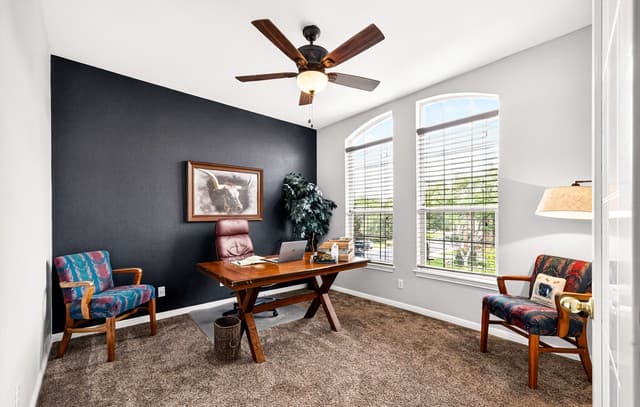 4-bedroom rental at 18430 Rogers Bend in San Antonio, TX — photo 2