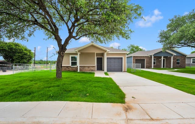 3-bedroom rental at 618 Villa Linda in San Antonio, TX — photo 1