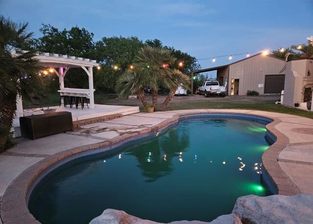 Home for sale at 6695 Fm 3175 in Somerset, TX — photo 4