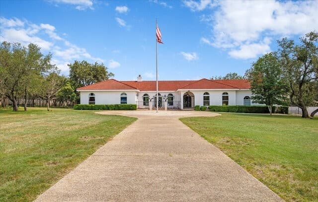 Home for sale at 8413 Wembley in Fair Oaks Ranch, TX — photo 1