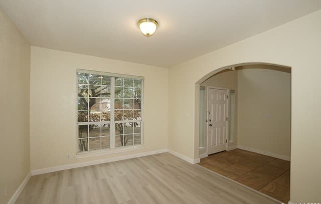4-bedroom rental at 14202 Before Dawn in San Antonio, TX — photo 5
