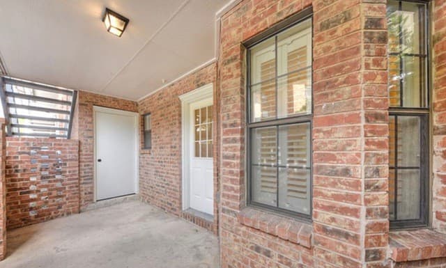2-bedroom rental at 5359 Fredericksburg Rd Unit 302 in San Antonio, TX — photo 2