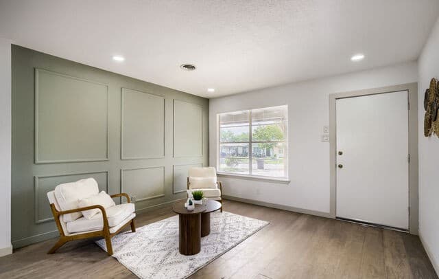 3-bedroom rental at 154 Mountain Valley St in San Antonio, TX — photo 3