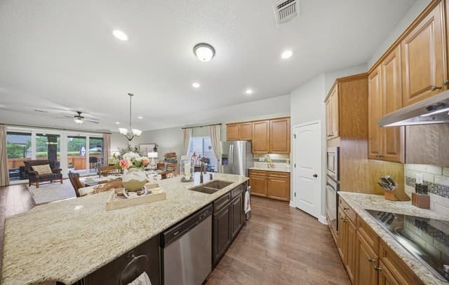 4-bedroom rental at 28322 Willis Rnch in San Antonio, TX — photo 4