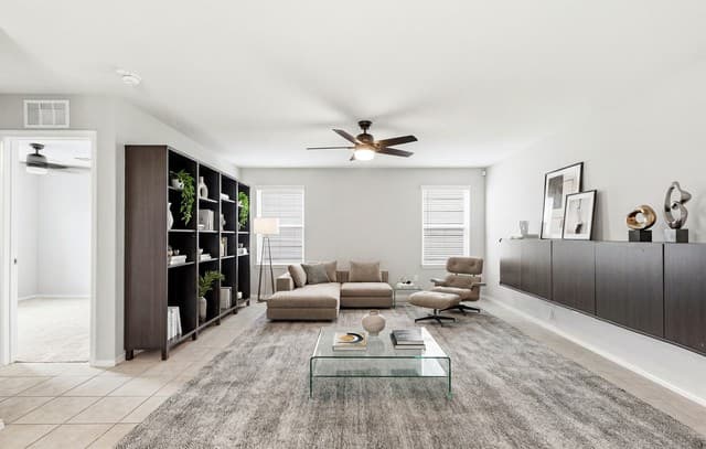 4-bedroom rental at 10234 Reyes Hts in San Antonio, TX — photo 3