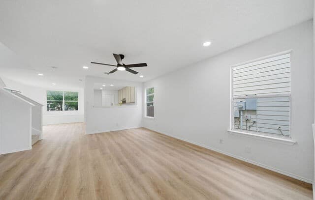 3-bedroom rental at 5039 Bending Trail in San Antonio, TX — photo 3