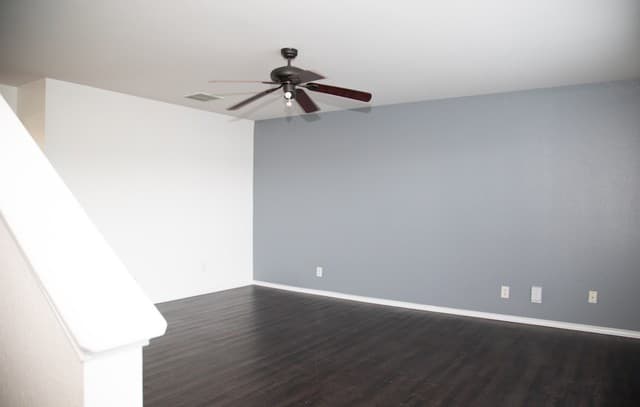 3-bedroom rental at 1603 Mira Vista in San Antonio, TX — photo 4