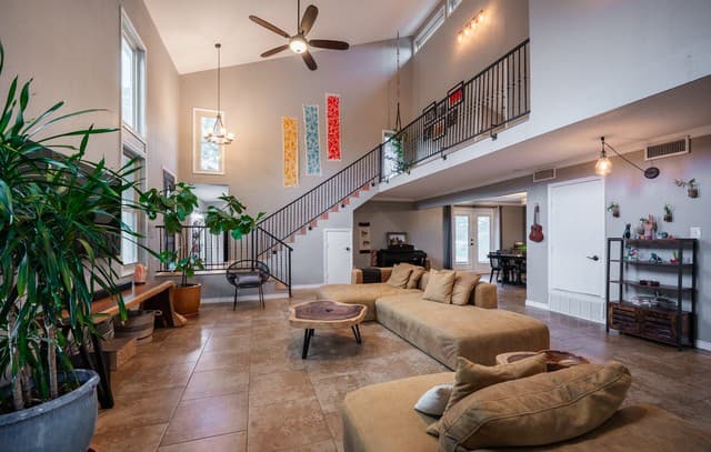 3-bedroom rental at 16802 Parkstone Blvd in San Antonio, TX — photo 4