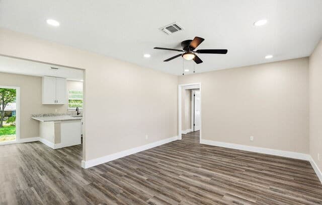 4-bedroom rental at 7907 Stagecoach Ln in San Antonio, TX — photo 4