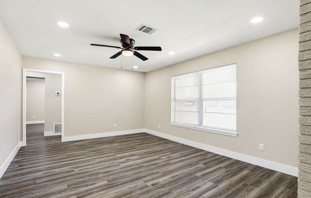 4-bedroom rental at 7907 Stagecoach Ln in San Antonio, TX — photo 5