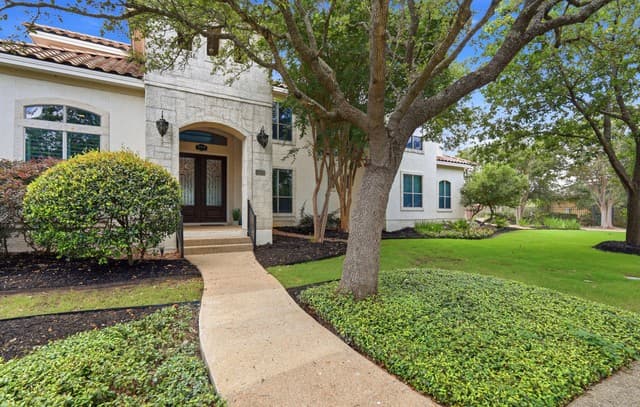 4-bedroom rental at 2034 Sauvignon in San Antonio, TX — photo 1