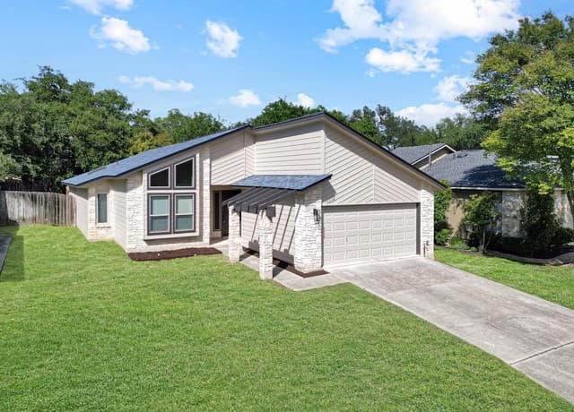 3-bedroom rental at 15238 Bent Moss St in San Antonio, TX — photo 2