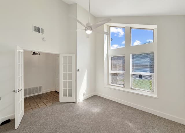 3-bedroom rental at 15238 Bent Moss St in San Antonio, TX — photo 4