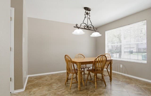 3-bedroom rental at 6734 Tezel Oaks in San Antonio, TX — photo 3
