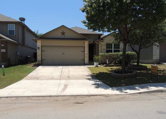 3-bedroom rental at 10442 Rhyder Rdg in San Antonio, TX — photo 2
