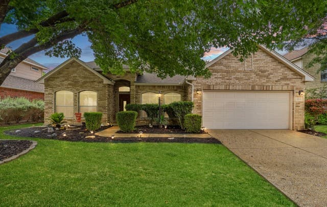 4-bedroom rental at 13515 Bluffton Park in San Antonio, TX — photo 1