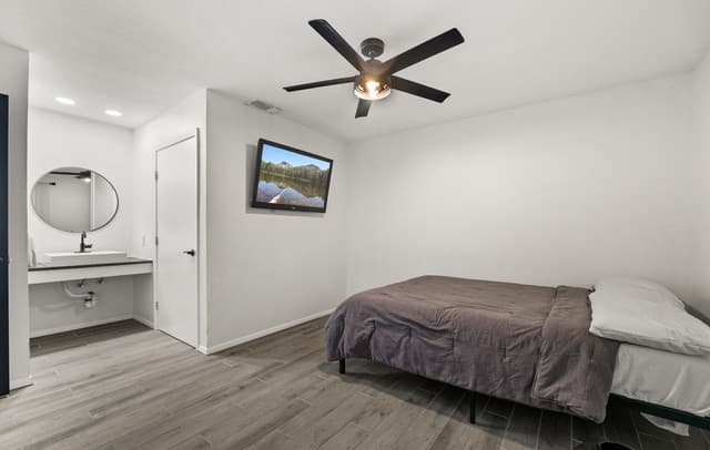 4-bedroom rental at 2835 Hiawatha in San Antonio, TX — photo 5