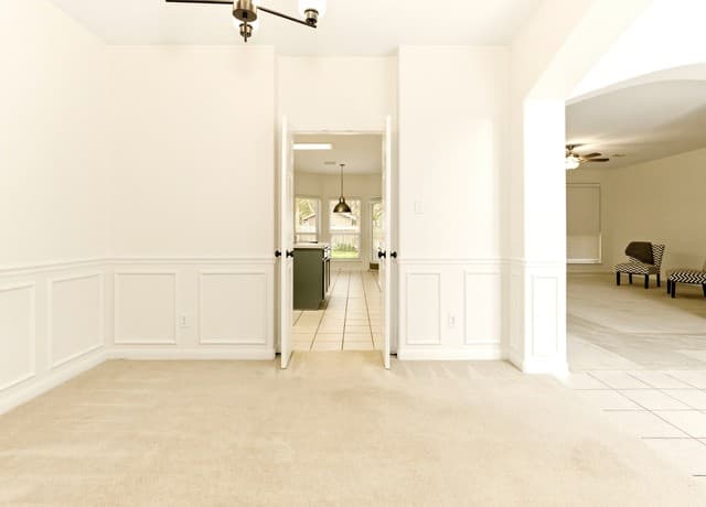3-bedroom rental at 119 Baythorne in Universal City, TX — photo 3