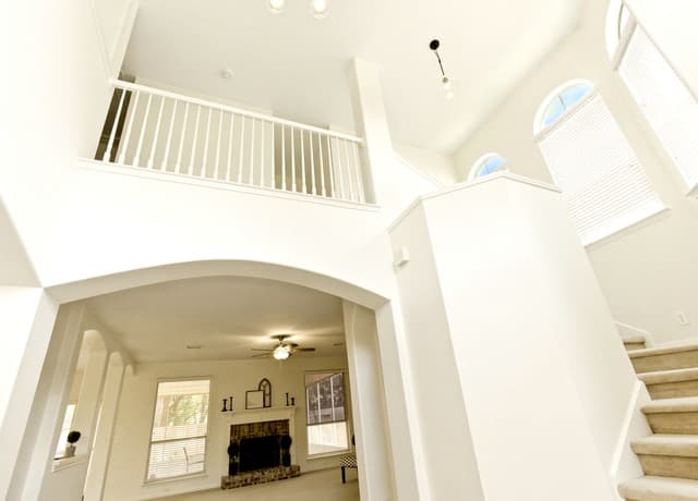3-bedroom rental at 119 Baythorne in Universal City, TX — photo 5