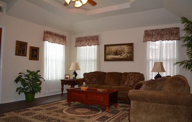 3-bedroom rental at 14535 Sacred in San Antonio, TX — photo 3