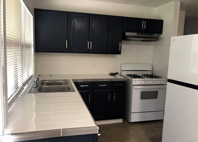 3-bedroom rental at 6223 Slate Valley Dr in San Antonio, TX — photo 5